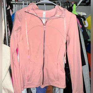 Lululemon HOODED Define jacket NULU. PINK PUFF. size 4. Great condition.